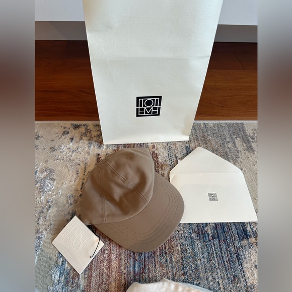 Toteme Baseball cap khaki main image 10